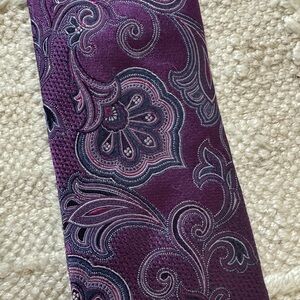 Daniel Cremieux Purple Paisley Tie